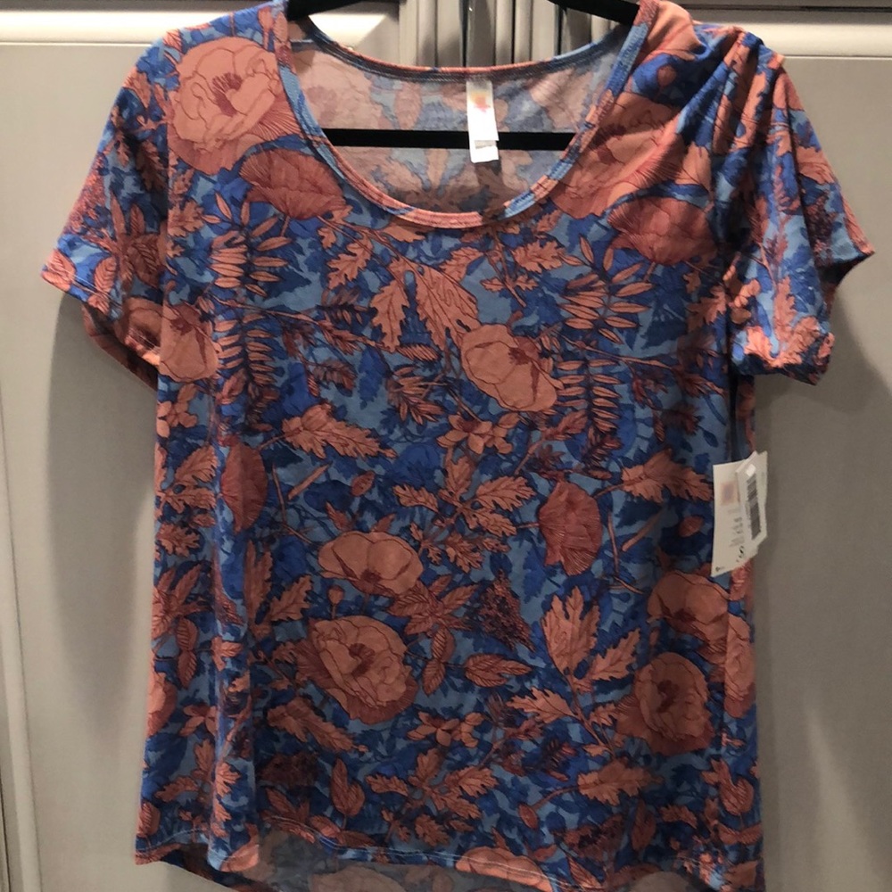 Brand New Lularoe Classic T